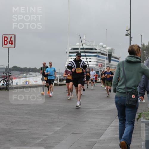 13.09.2026 - Kiel Lauf Andreas Tolksdorf http://msf.ph/oto/10479009 13.09.2026 11:52:23 Kiellinie 4, 2974, 3 meine-sportfotos.de