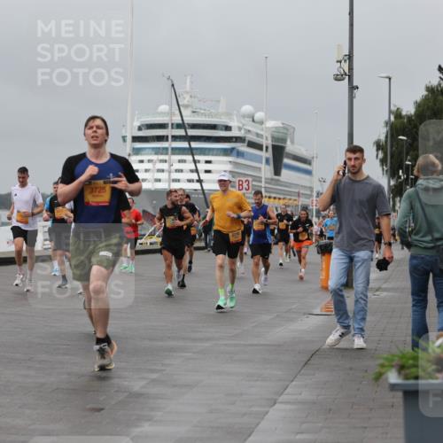 13.09.2026 - Kiel Lauf Andreas Tolksdorf http://msf.ph/oto/10479088 13.09.2026 11:52:28 Kiellinie 4, 3725, 3, 6150 meine-sportfotos.de