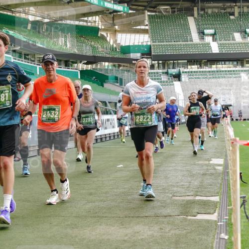 13.09.2026 - 21. swb-Marathon Bremen Michael Burmester http://msf.ph/oto/10479089 13.09.2026 13:18:23 Laufen im Stadion 311, 404, 449, 486, 546, 588, 732, 753, 837, 921, 1057, 1424, 1425, 1431, 1506, 1765, 1790, 1813, 1844, 1868, 2056, 2067, 2096, 2123, 2137, 2224, 2294, 2357, 2358, 2389, 2419, 2453, 2532, 2550, 2557, 2563, 2586, 2601, 2614, 2622, 2647, 2655, 2786, 2845, 2849, 2857, 2879, 2880, 2893, 2944, 2983, 2984, 2999, 3072, 3096, 3100, 3104, 3146, 3180, 3189, 3195, 3198, 3210, 3285, 3287, 3314, 3337, 3421, 3431, 3476, 3479, 3506, 3537, 3548, 3619, 3633, 3654, 3740, 3879, 4478 meine-sportfotos.de
