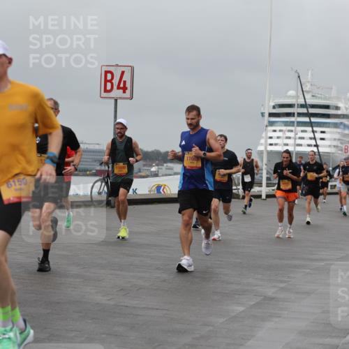 13.09.2026 - Kiel Lauf Andreas Tolksdorf http://msf.ph/oto/10479140 13.09.2026 11:52:34 Kiellinie 4, 6150, 57, 11690, 11663, 4991, 3 meine-sportfotos.de