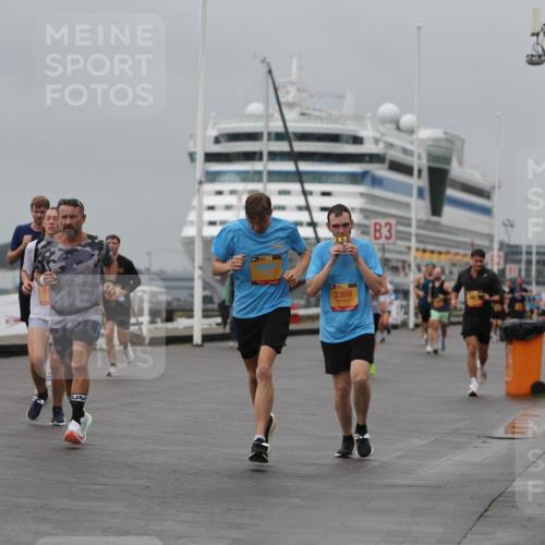 13.09.2026 - Kiel Lauf Andreas Tolksdorf http://msf.ph/oto/10479210 13.09.2026 11:52:42 Kiellinie 4, 8889, 2369, 3 meine-sportfotos.de
