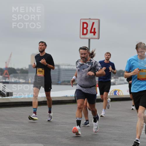 13.09.2026 - Kiel Lauf Andreas Tolksdorf http://msf.ph/oto/10479239 13.09.2026 11:52:44 Kiellinie 8889, 4, 38 meine-sportfotos.de