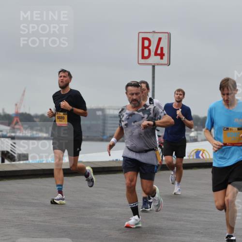 13.09.2026 - Kiel Lauf Andreas Tolksdorf http://msf.ph/oto/10479242 13.09.2026 11:52:44 Kiellinie 394, 8889, 4 meine-sportfotos.de