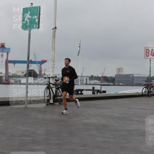 13.09.2026 - Kiel Lauf Andreas Tolksdorf http://msf.ph/oto/10479308 13.09.2026 11:52:49 Kiellinie 38, 4, 9821 meine-sportfotos.de