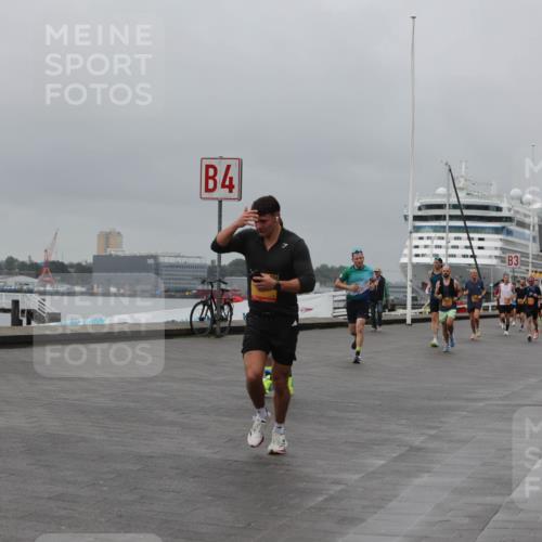 13.09.2026 - Kiel Lauf Andreas Tolksdorf http://msf.ph/oto/10479317 13.09.2026 11:52:50 Kiellinie 4, 3 meine-sportfotos.de
