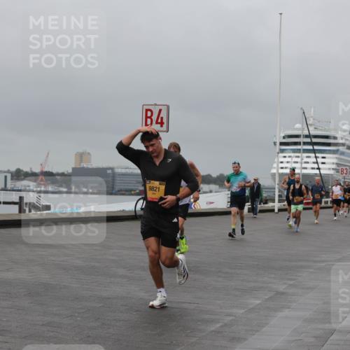 13.09.2026 - Kiel Lauf Andreas Tolksdorf http://msf.ph/oto/10479330 13.09.2026 11:52:50 Kiellinie 4, 9821, 3 meine-sportfotos.de