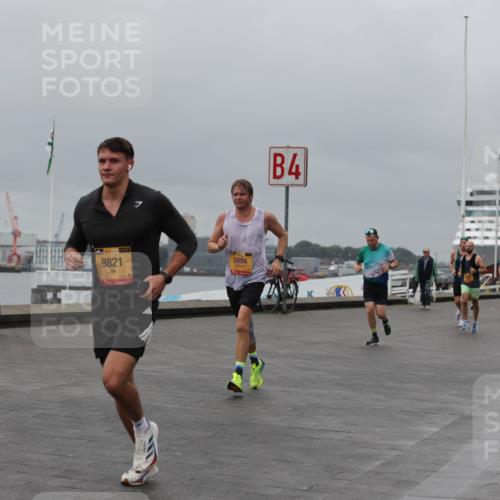 13.09.2026 - Kiel Lauf Andreas Tolksdorf http://msf.ph/oto/10479344 13.09.2026 11:52:51 Kiellinie 9821, 5894, 4, 3 meine-sportfotos.de