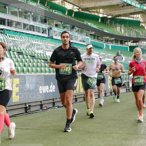 13.09.2026 - 21. swb-Marathon Bremen Michael Burmester http://msf.ph/oto/10479363 13.09.2026 13:18:35 Laufen im Stadion 311, 404, 486, 512, 546, 588, 732, 753, 837, 921, 1424, 1425, 1431, 1506, 1765, 1790, 1844, 1868, 2056, 2067, 2096, 2123, 2137, 2224, 2240, 2294, 2357, 2358, 2389, 2419, 2453, 2532, 2557, 2563, 2601, 2614, 2622, 2647, 2655, 2703, 2786, 2843, 2845, 2849, 2857, 2879, 2880, 2893, 2944, 2983, 2984, 2999, 3031, 3046, 3072, 3096, 3100, 3104, 3146, 3180, 3189, 3195, 3198, 3210, 3285, 3287, 3314, 3337, 3421, 3431, 3476, 3537, 3548, 3619, 3633, 3654, 3740, 3879, 4478 meine-sportfotos.de