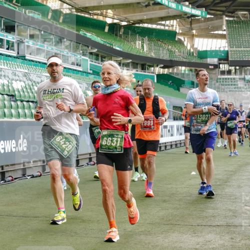 13.09.2026 - 21. swb-Marathon Bremen Michael Burmester http://msf.ph/oto/10479375 13.09.2026 13:18:36 Laufen im Stadion 311, 404, 486, 512, 546, 588, 732, 753, 837, 921, 1424, 1425, 1431, 1506, 1765, 1790, 1844, 1868, 2056, 2067, 2096, 2123, 2137, 2224, 2240, 2294, 2357, 2358, 2389, 2419, 2453, 2532, 2557, 2563, 2601, 2614, 2622, 2647, 2655, 2689, 2703, 2786, 2843, 2845, 2849, 2857, 2879, 2880, 2893, 2944, 2983, 2984, 2999, 3031, 3046, 3072, 3096, 3100, 3104, 3146, 3180, 3189, 3195, 3198, 3210, 3285, 3287, 3314, 3337, 3421, 3431, 3476, 3537, 3548, 3619, 3633, 3654, 3740, 3879, 4478 meine-sportfotos.de