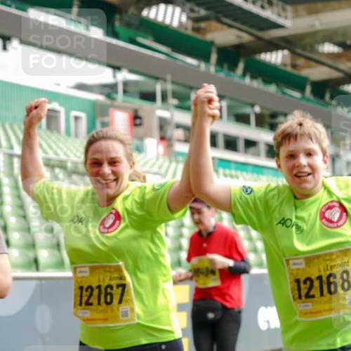 13.09.2026 - 21. swb-Marathon Bremen Michael Burmester http://msf.ph/oto/10479397 13.09.2026 10:41:03 Laufen im Stadion 10155, 10156, 10163, 10169, 10213, 10234, 10247, 10299, 10313, 10321, 10354, 10386, 10399, 10406, 10414, 10417, 10419, 10422, 10424, 10435, 10455, 10461, 10462, 10483, 10484, 10527, 10545, 10547, 10570, 10580, 10582, 10586, 10599, 10611, 10644, 10653, 10660, 10694, 10696, 10705, 10706, 10719, 10722, 10737, 10751, 10766, 10768, 10776, 10804, 10859, 10889, 11043, 11048 meine-sportfotos.de