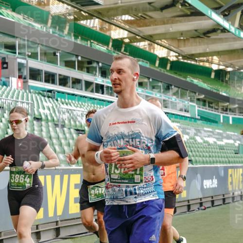 13.09.2026 - 21. swb-Marathon Bremen Michael Burmester http://msf.ph/oto/10479434 13.09.2026 13:18:39 Laufen im Stadion 311, 333, 404, 486, 512, 546, 588, 732, 753, 837, 921, 938, 1424, 1425, 1431, 1506, 1765, 1790, 1844, 1868, 2056, 2096, 2123, 2137, 2224, 2240, 2294, 2357, 2358, 2389, 2419, 2453, 2532, 2557, 2563, 2601, 2614, 2622, 2647, 2655, 2689, 2703, 2786, 2843, 2845, 2849, 2857, 2879, 2880, 2893, 2944, 2983, 2984, 2999, 3031, 3046, 3072, 3096, 3100, 3104, 3146, 3180, 3189, 3195, 3198, 3210, 3285, 3287, 3314, 3337, 3421, 3431, 3476, 3537, 3548, 3619, 3633, 3654, 3740, 3879, 4478 meine-sportfotos.de