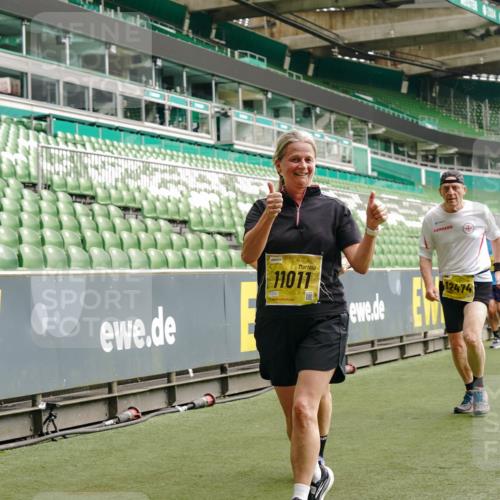 13.09.2026 - 21. swb-Marathon Bremen Michael Burmester http://msf.ph/oto/10479481 13.09.2026 10:41:06 Laufen im Stadion 10155, 10156, 10163, 10169, 10213, 10234, 10247, 10299, 10313, 10321, 10354, 10386, 10399, 10406, 10414, 10417, 10419, 10422, 10424, 10435, 10455, 10461, 10462, 10483, 10484, 10527, 10545, 10546, 10547, 10570, 10580, 10582, 10586, 10599, 10611, 10644, 10653, 10694, 10696, 10705, 10706, 10719, 10722, 10737, 10751, 10766, 10768, 10776, 10804, 10859, 10889, 11043, 11048 meine-sportfotos.de