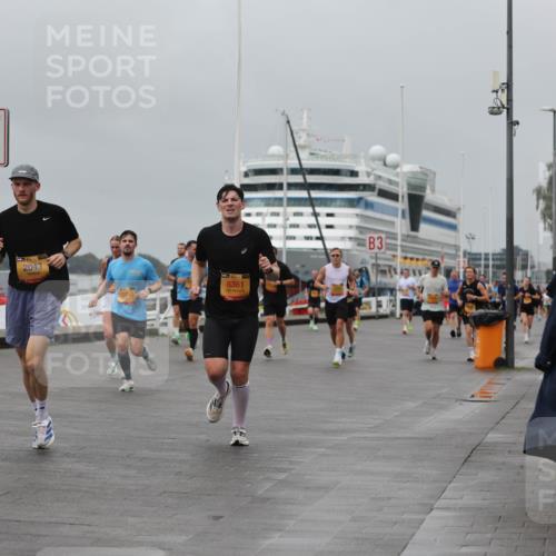 13.09.2026 - Kiel Lauf Andreas Tolksdorf http://msf.ph/oto/10479540 13.09.2026 11:53:05 Kiellinie 4, 2043, 107510, 8361, 3 meine-sportfotos.de