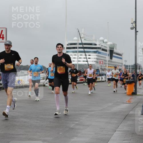 13.09.2026 - Kiel Lauf Andreas Tolksdorf http://msf.ph/oto/10479544 13.09.2026 11:53:05 Kiellinie 4, 39, 2043, 1075, 3, 8361, 3 meine-sportfotos.de
