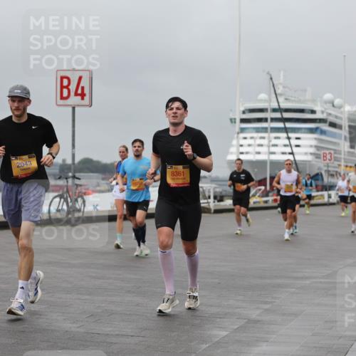 13.09.2026 - Kiel Lauf Andreas Tolksdorf http://msf.ph/oto/10479552 13.09.2026 11:53:06 Kiellinie 39, 2043, 4, 39, 8361, 3 meine-sportfotos.de