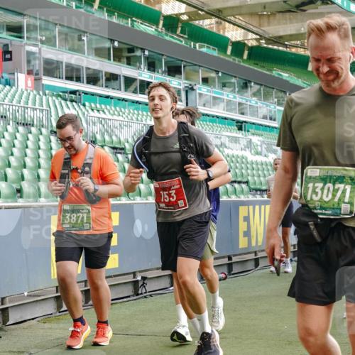 13.09.2026 - 21. swb-Marathon Bremen Michael Burmester http://msf.ph/oto/10479577 13.09.2026 13:18:45 Laufen im Stadion 311, 333, 404, 486, 512, 546, 732, 753, 837, 921, 938, 1424, 1425, 1431, 1506, 1765, 1790, 1844, 1868, 2056, 2096, 2123, 2137, 2224, 2240, 2294, 2315, 2357, 2358, 2389, 2419, 2453, 2557, 2563, 2601, 2614, 2622, 2647, 2689, 2703, 2786, 2843, 2845, 2849, 2857, 2879, 2880, 2893, 2944, 2983, 2984, 2999, 3031, 3046, 3072, 3096, 3100, 3146, 3180, 3189, 3198, 3210, 3285, 3287, 3337, 3421, 3431, 3476, 3537, 3548, 3619, 3633, 3654, 3740, 3879, 4478 meine-sportfotos.de