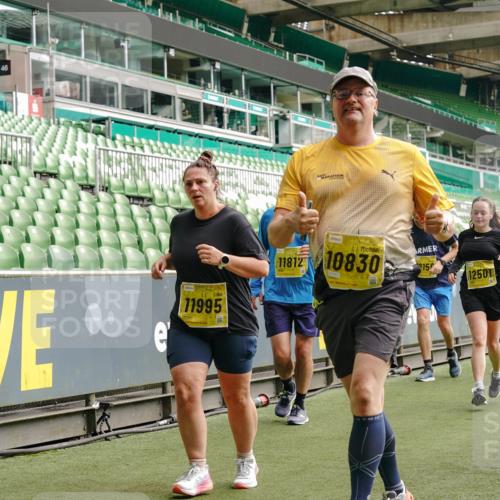 13.09.2026 - 21. swb-Marathon Bremen Michael Burmester http://msf.ph/oto/10479603 13.09.2026 10:41:11 Laufen im Stadion 10155, 10156, 10163, 10169, 10213, 10234, 10247, 10299, 10313, 10321, 10354, 10386, 10399, 10406, 10414, 10417, 10419, 10422, 10424, 10435, 10455, 10461, 10462, 10483, 10484, 10527, 10545, 10546, 10547, 10570, 10580, 10582, 10586, 10599, 10611, 10644, 10653, 10694, 10696, 10705, 10706, 10719, 10722, 10737, 10751, 10766, 10768, 10776, 10804, 10859, 10889, 10977, 11043, 11048 meine-sportfotos.de