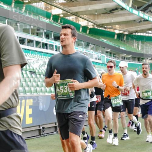 13.09.2026 - 21. swb-Marathon Bremen Michael Burmester http://msf.ph/oto/10479606 13.09.2026 13:18:47 Laufen im Stadion 311, 333, 404, 486, 512, 546, 732, 753, 837, 921, 938, 1424, 1425, 1431, 1506, 1765, 1790, 1844, 1868, 2056, 2096, 2123, 2137, 2224, 2240, 2294, 2315, 2357, 2358, 2389, 2419, 2453, 2557, 2563, 2601, 2614, 2622, 2647, 2689, 2703, 2786, 2843, 2845, 2849, 2857, 2879, 2880, 2893, 2944, 2983, 2984, 2999, 3031, 3046, 3072, 3096, 3100, 3146, 3180, 3189, 3198, 3210, 3285, 3287, 3337, 3421, 3431, 3476, 3537, 3548, 3619, 3633, 3654, 3740, 3879, 4478 meine-sportfotos.de
