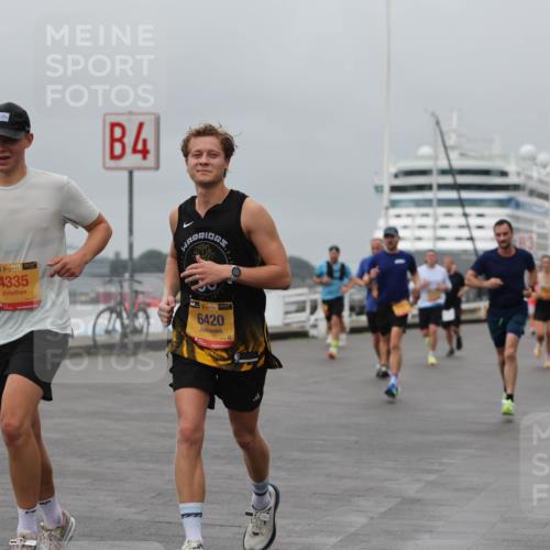 13.09.2026 - Kiel Lauf Andreas Tolksdorf http://msf.ph/oto/10479609 13.09.2026 11:53:14 Kiellinie 4, 4335, 183, 1, 49, 6420 meine-sportfotos.de