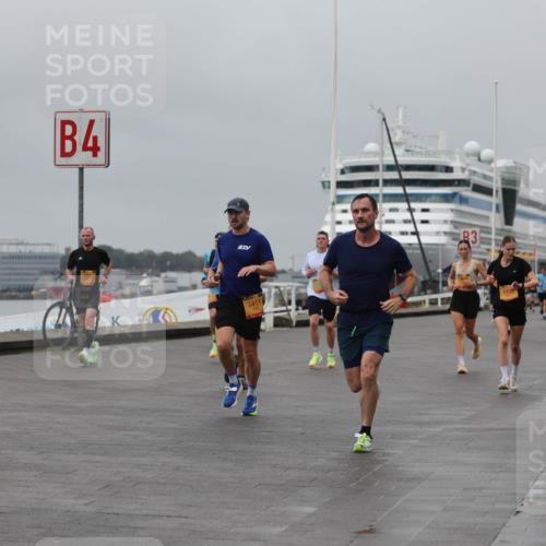 13.09.2026 - Kiel Lauf Andreas Tolksdorf http://msf.ph/oto/10479633 13.09.2026 11:53:16 Kiellinie 4, 83, 7411 meine-sportfotos.de
