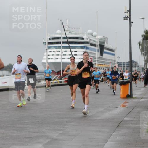 13.09.2026 - Kiel Lauf Andreas Tolksdorf http://msf.ph/oto/10479638 13.09.2026 11:53:18 Kiellinie 7832, 83, 7700 meine-sportfotos.de