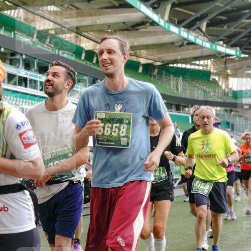 13.09.2026 - 21. swb-Marathon Bremen Michael Burmester http://msf.ph/oto/10479658 13.09.2026 13:18:49 Laufen im Stadion 311, 333, 404, 486, 512, 546, 732, 753, 837, 921, 938, 1424, 1425, 1431, 1506, 1765, 1790, 1844, 1868, 2056, 2123, 2137, 2224, 2240, 2294, 2315, 2357, 2358, 2419, 2453, 2557, 2563, 2601, 2614, 2622, 2647, 2689, 2702, 2703, 2722, 2786, 2843, 2845, 2849, 2857, 2879, 2880, 2893, 2944, 2983, 2984, 2999, 3031, 3046, 3072, 3096, 3100, 3146, 3180, 3189, 3198, 3210, 3285, 3287, 3337, 3421, 3431, 3476, 3537, 3548, 3619, 3633, 3654, 3740, 3879, 4478 meine-sportfotos.de