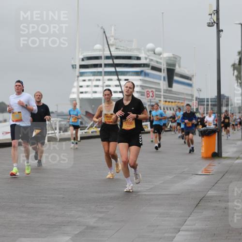 13.09.2026 - Kiel Lauf Andreas Tolksdorf http://msf.ph/oto/10479660 13.09.2026 11:53:18 Kiellinie 84, 7832, 7700, 3 meine-sportfotos.de