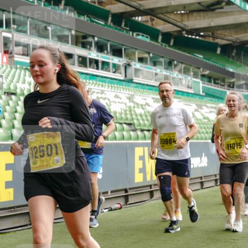 13.09.2026 - 21. swb-Marathon Bremen Michael Burmester http://msf.ph/oto/10479668 13.09.2026 10:41:14 Laufen im Stadion 10155, 10156, 10163, 10169, 10213, 10234, 10247, 10299, 10313, 10321, 10354, 10386, 10399, 10406, 10414, 10417, 10419, 10422, 10424, 10435, 10455, 10461, 10462, 10483, 10484, 10527, 10545, 10546, 10547, 10570, 10582, 10586, 10599, 10611, 10644, 10653, 10694, 10696, 10705, 10706, 10719, 10722, 10737, 10751, 10766, 10768, 10776, 10804, 10859, 10889, 10909, 10963, 10977, 11043, 11048 meine-sportfotos.de