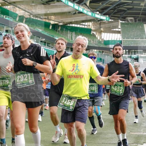13.09.2026 - 21. swb-Marathon Bremen Michael Burmester http://msf.ph/oto/10479673 13.09.2026 13:18:50 Laufen im Stadion 311, 333, 404, 486, 512, 546, 732, 753, 837, 921, 938, 1156, 1424, 1425, 1431, 1506, 1765, 1790, 1844, 1868, 2056, 2123, 2137, 2224, 2240, 2294, 2315, 2357, 2358, 2419, 2453, 2557, 2563, 2601, 2614, 2622, 2647, 2689, 2702, 2703, 2722, 2786, 2843, 2845, 2849, 2857, 2879, 2880, 2893, 2944, 2983, 2984, 2999, 3031, 3046, 3072, 3096, 3100, 3146, 3180, 3189, 3198, 3210, 3285, 3287, 3337, 3421, 3431, 3476, 3537, 3548, 3619, 3633, 3654, 3740, 3879, 4478 meine-sportfotos.de