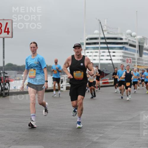 13.09.2026 - Kiel Lauf Andreas Tolksdorf http://msf.ph/oto/10479871 13.09.2026 11:53:36 Kiellinie 4, 139, 3 meine-sportfotos.de