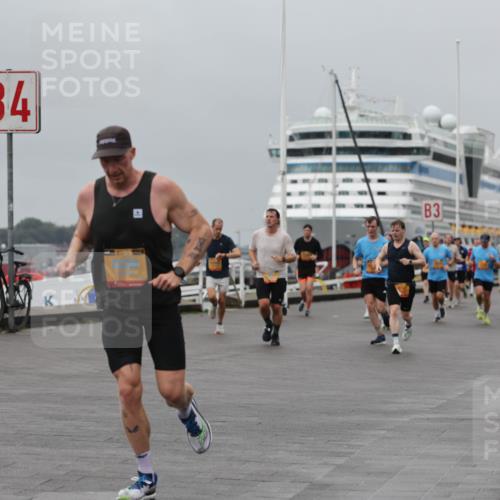 13.09.2026 - Kiel Lauf Andreas Tolksdorf http://msf.ph/oto/10479885 13.09.2026 11:53:37 Kiellinie 101, 4, 3 meine-sportfotos.de