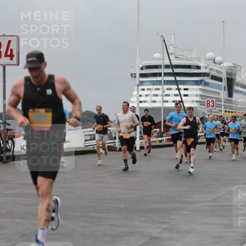 13.09.2026 - Kiel Lauf Andreas Tolksdorf http://msf.ph/oto/10479892 13.09.2026 11:53:37 Kiellinie 4, 3 meine-sportfotos.de