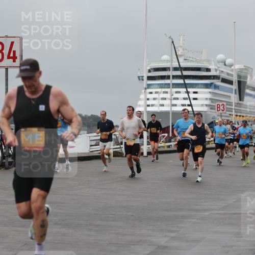 13.09.2026 - Kiel Lauf Andreas Tolksdorf http://msf.ph/oto/10479893 13.09.2026 11:53:37 Kiellinie 4, 4162, 3 meine-sportfotos.de