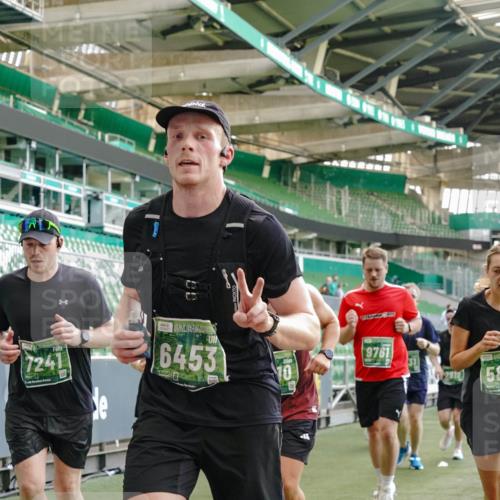 13.09.2026 - 21. swb-Marathon Bremen Michael Burmester http://msf.ph/oto/10479916 13.09.2026 13:18:58 Laufen im Stadion 311, 333, 404, 486, 512, 546, 732, 753, 837, 921, 938, 1156, 1431, 1506, 1765, 1844, 1868, 2056, 2123, 2137, 2224, 2240, 2294, 2315, 2357, 2358, 2453, 2557, 2563, 2601, 2614, 2622, 2626, 2647, 2689, 2702, 2703, 2722, 2786, 2843, 2845, 2849, 2857, 2879, 2880, 2893, 2944, 2983, 2999, 3031, 3046, 3072, 3096, 3100, 3116, 3146, 3180, 3189, 3198, 3210, 3243, 3263, 3285, 3287, 3315, 3337, 3421, 3476, 3537, 3548, 3619, 3633, 3654, 3740, 3879, 4478 meine-sportfotos.de