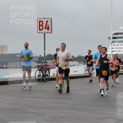 13.09.2026 - Kiel Lauf Andreas Tolksdorf http://msf.ph/oto/10479941 13.09.2026 11:53:40 Kiellinie 8461, 4, 4162, 3 meine-sportfotos.de