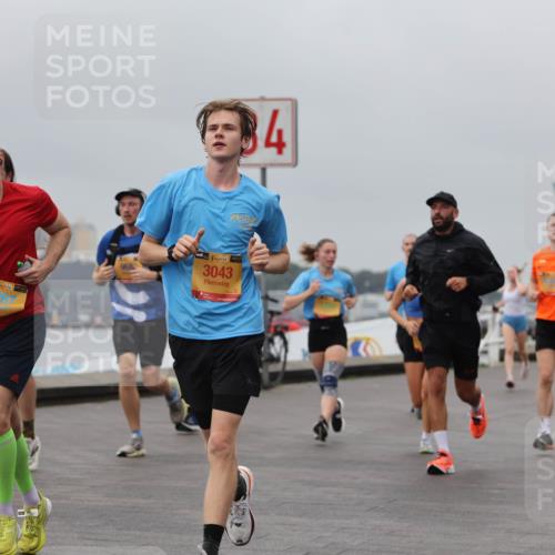 13.09.2026 - Kiel Lauf Andreas Tolksdorf http://msf.ph/oto/10480081 13.09.2026 11:53:53 Kiellinie 48, 84, 38, 3043 meine-sportfotos.de