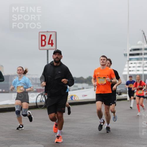 13.09.2026 - Kiel Lauf Andreas Tolksdorf http://msf.ph/oto/10480104 13.09.2026 11:53:54 Kiellinie 12222, 4, 8864, 3 meine-sportfotos.de