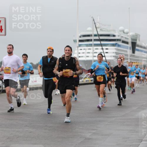 13.09.2026 - Kiel Lauf Andreas Tolksdorf http://msf.ph/oto/10480173 13.09.2026 11:54:06 Kiellinie 4, 12668, 891, 985 meine-sportfotos.de