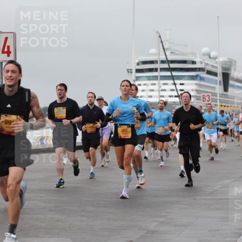 13.09.2026 - Kiel Lauf Andreas Tolksdorf http://msf.ph/oto/10480207 13.09.2026 11:54:07 Kiellinie 4, 89, 11422, 985, 3 meine-sportfotos.de