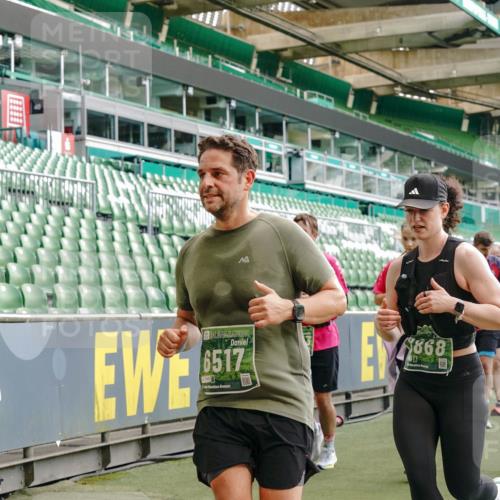 13.09.2026 - 21. swb-Marathon Bremen Michael Burmester http://msf.ph/oto/10480221 13.09.2026 13:19:11 Laufen im Stadion 311, 333, 404, 464, 486, 512, 546, 732, 753, 837, 921, 938, 1066, 1156, 1431, 1506, 1765, 1844, 1868, 1916, 2056, 2123, 2137, 2224, 2240, 2294, 2315, 2357, 2358, 2453, 2557, 2563, 2614, 2622, 2626, 2689, 2702, 2703, 2722, 2756, 2786, 2843, 2845, 2849, 2857, 2879, 2880, 2893, 2944, 2983, 2999, 3031, 3046, 3059, 3072, 3096, 3100, 3116, 3146, 3189, 3198, 3210, 3243, 3263, 3285, 3287, 3315, 3476, 3537, 3619, 3633, 3654, 3740, 3879, 4478 meine-sportfotos.de
