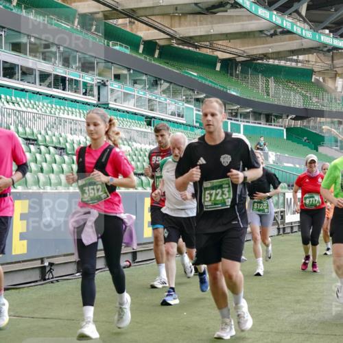 13.09.2026 - 21. swb-Marathon Bremen Michael Burmester http://msf.ph/oto/10480255 13.09.2026 13:19:12 Laufen im Stadion 311, 333, 404, 464, 486, 512, 546, 732, 753, 837, 921, 938, 1066, 1156, 1431, 1506, 1765, 1844, 1868, 1916, 2056, 2123, 2137, 2224, 2240, 2294, 2315, 2357, 2358, 2453, 2557, 2563, 2614, 2622, 2626, 2689, 2702, 2703, 2722, 2756, 2786, 2843, 2845, 2849, 2857, 2879, 2880, 2893, 2944, 2983, 2999, 3031, 3046, 3059, 3072, 3096, 3100, 3116, 3146, 3189, 3198, 3210, 3243, 3263, 3285, 3287, 3315, 3476, 3537, 3619, 3633, 3654, 3740, 3879, 4478 meine-sportfotos.de