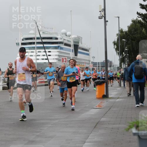 13.09.2026 - Kiel Lauf Andreas Tolksdorf http://msf.ph/oto/10480311 13.09.2026 11:54:15 Kiellinie 2422, 3, 12486, 10 meine-sportfotos.de