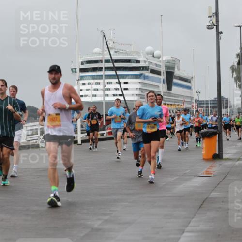 13.09.2026 - Kiel Lauf Andreas Tolksdorf http://msf.ph/oto/10480332 13.09.2026 11:54:16 Kiellinie 34, 2422, 12486 meine-sportfotos.de
