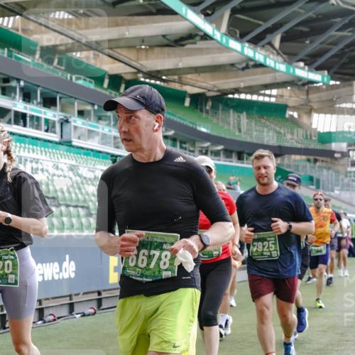 13.09.2026 - 21. swb-Marathon Bremen Michael Burmester http://msf.ph/oto/10480349 13.09.2026 13:19:15 Laufen im Stadion 333, 404, 464, 486, 512, 546, 732, 753, 837, 921, 938, 1066, 1156, 1431, 1506, 1765, 1844, 1868, 1916, 2028, 2056, 2123, 2137, 2224, 2240, 2294, 2315, 2357, 2358, 2453, 2557, 2563, 2614, 2622, 2626, 2689, 2702, 2703, 2722, 2756, 2786, 2843, 2845, 2849, 2857, 2879, 2880, 2893, 2944, 2983, 2999, 3031, 3046, 3059, 3072, 3096, 3100, 3116, 3146, 3189, 3198, 3210, 3243, 3263, 3285, 3287, 3315, 3476, 3537, 3619, 3633, 3654, 3740, 3879, 4478 meine-sportfotos.de