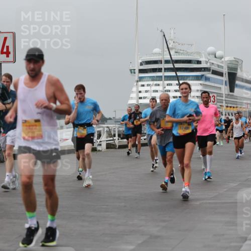 13.09.2026 - Kiel Lauf Andreas Tolksdorf http://msf.ph/oto/10480350 13.09.2026 11:54:17 Kiellinie 4, 2422, 12486, 33, 1 meine-sportfotos.de