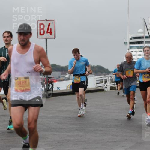 13.09.2026 - Kiel Lauf Andreas Tolksdorf http://msf.ph/oto/10480358 13.09.2026 11:54:18 Kiellinie 689, 4, 2422, 12486, 3 meine-sportfotos.de