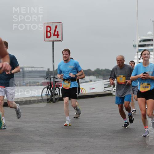 13.09.2026 - Kiel Lauf Andreas Tolksdorf http://msf.ph/oto/10480379 13.09.2026 11:54:18 Kiellinie 4, 2422, 12486, 3 meine-sportfotos.de