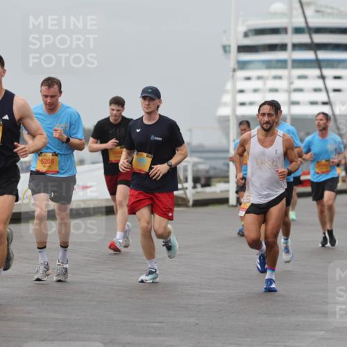 13.09.2026 - Kiel Lauf Andreas Tolksdorf http://msf.ph/oto/10480396 13.09.2026 11:54:24 Kiellinie 4, 10687, 38, 5208, 7094, 00, 3 meine-sportfotos.de