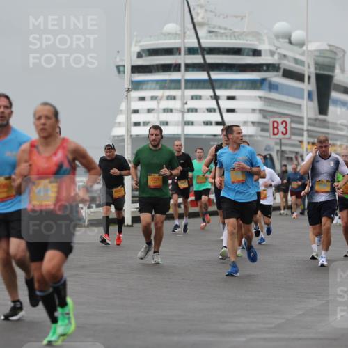 13.09.2026 - Kiel Lauf Andreas Tolksdorf http://msf.ph/oto/10480450 13.09.2026 11:54:28 Kiellinie 3396, 12461, 3721, 3 meine-sportfotos.de