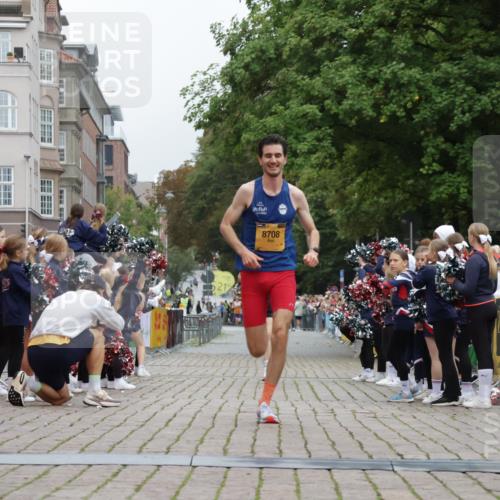 13.09.2026 - Kiel Lauf Yannick Fuchs http://msf.ph/oto/10487066 13.09.2026 10:22:46 Ziel 5326, 5603, 151, 4621, 8240, 8708, 9678, 3732, 8708 meine-sportfotos.de